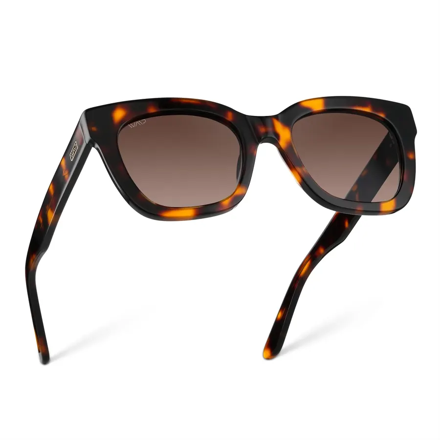 WearMe Pro oversized cat eye sunglasses image 3